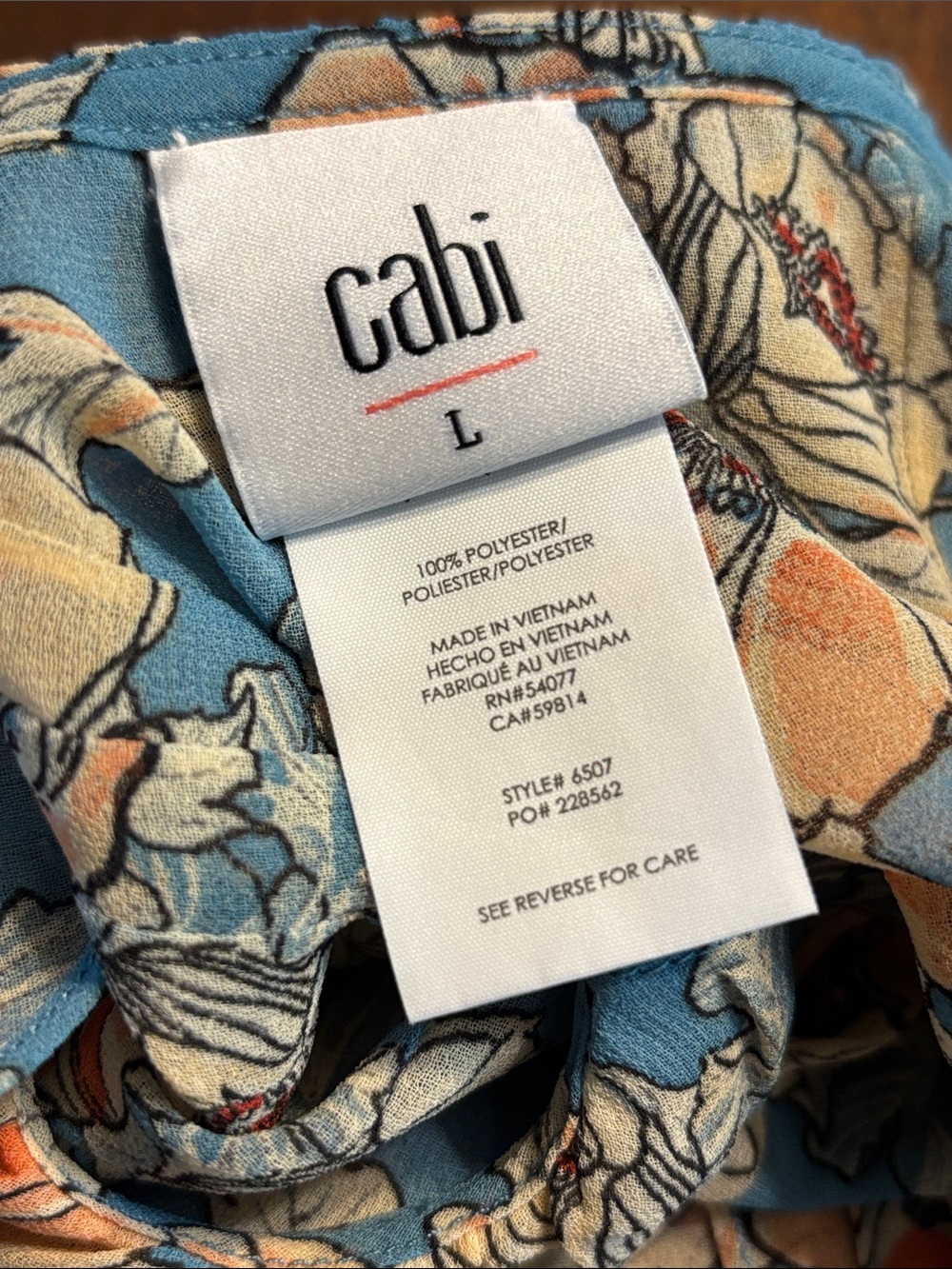 Cabi 6507 Cherish Top Spring 2024 Large EUC - Picture 6 of 8
